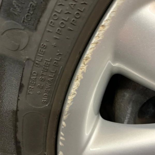 damage to alloy wheel without Alloy wheel rim protector